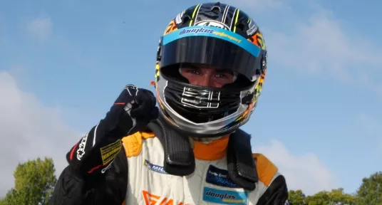 Lewis Brown secures 2017 Protyre Motorsport Ginetta GT5 Challenge Championship Title