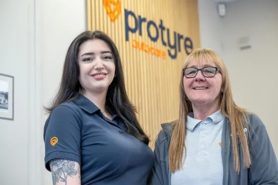 Ellie and Mandy Tackle ‘Garage Anxiety’ for Sheffield Motorists.