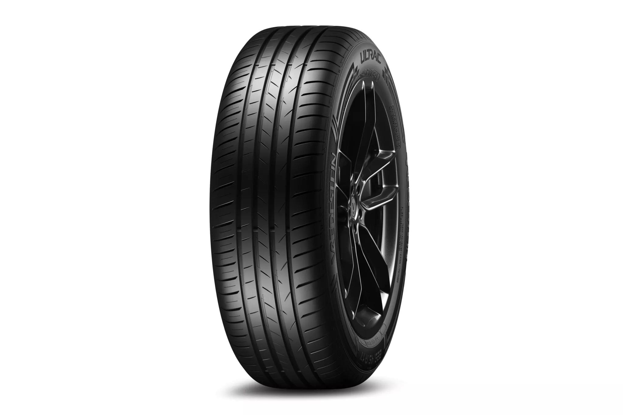 215/55R16 Vredestein Ultrac 93V Tyre - 4x4 Tyres