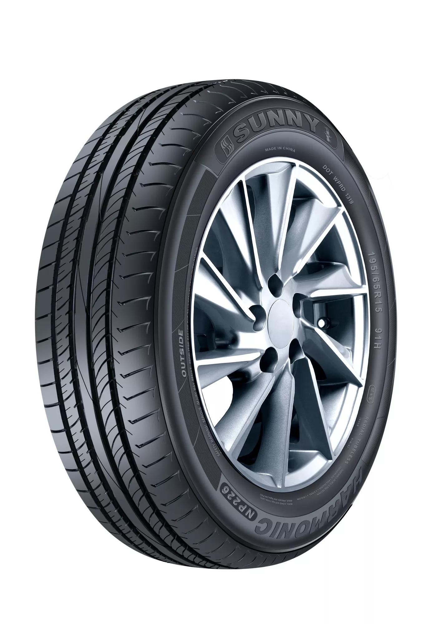 Sunny NP226 215/65R15 100H XL Tyres