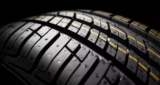 Premium vs Budget Tyres