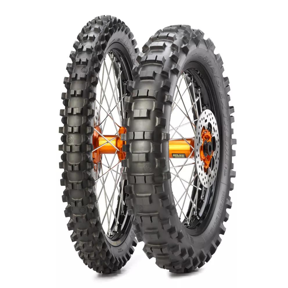 Photos - Motorcycle Tyre Metzeler 90/100-21 57R  MCE 6 Days Extreme 90/100-21 57R | Protyre 