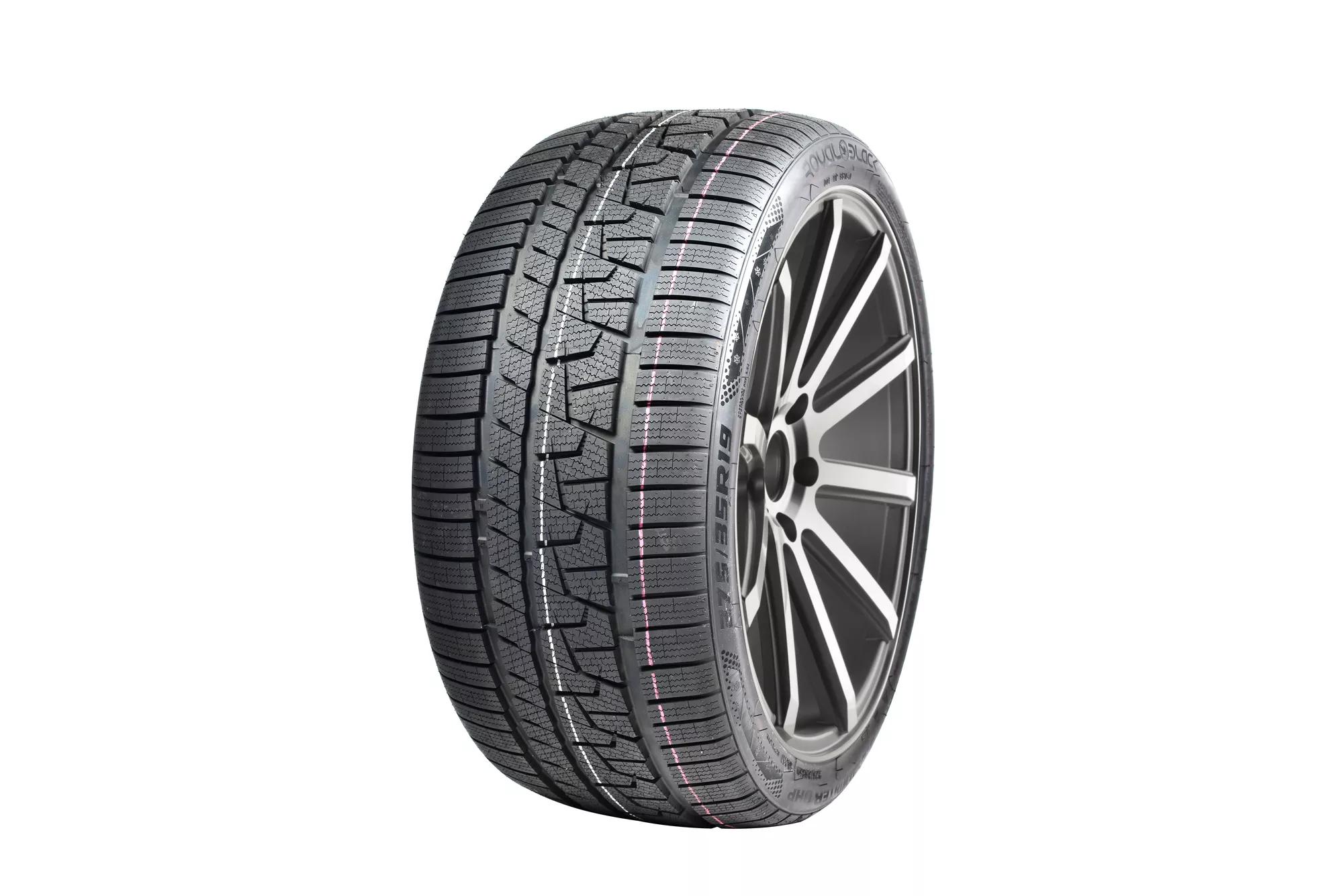 Photos - Tyre Royal Black Royal Winter UHP 255/40R18 99V XL | Protyre - Car 