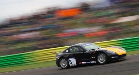 Chadwick close to championship title in Ginetta GT5 Challenge